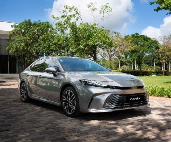 Camry 2.0Q
